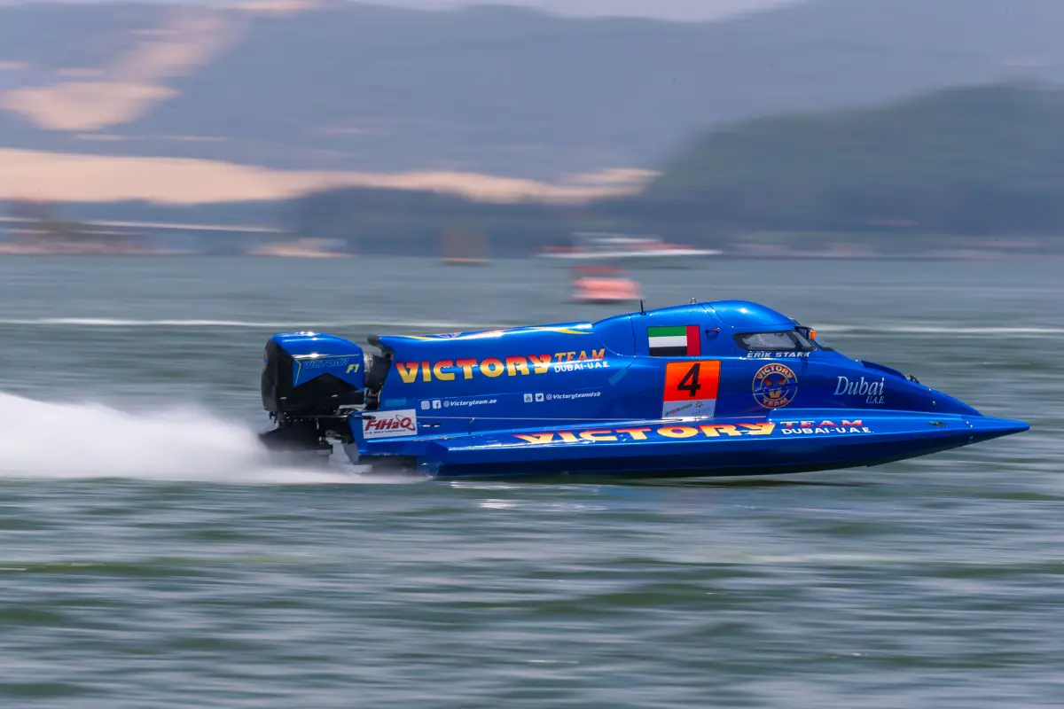 Victory Team's Erik Stark snatches pole position for first ever F1H2O race in Vietnam