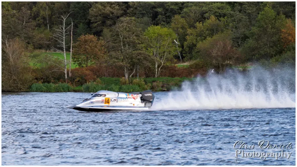 Blacker Tests Mercury 250 APX at Carr Mill Dam