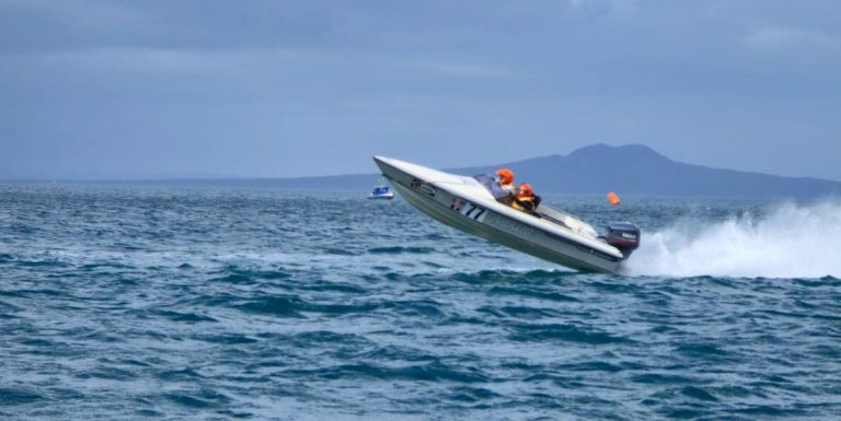 Gulf Harbour powerboat racing