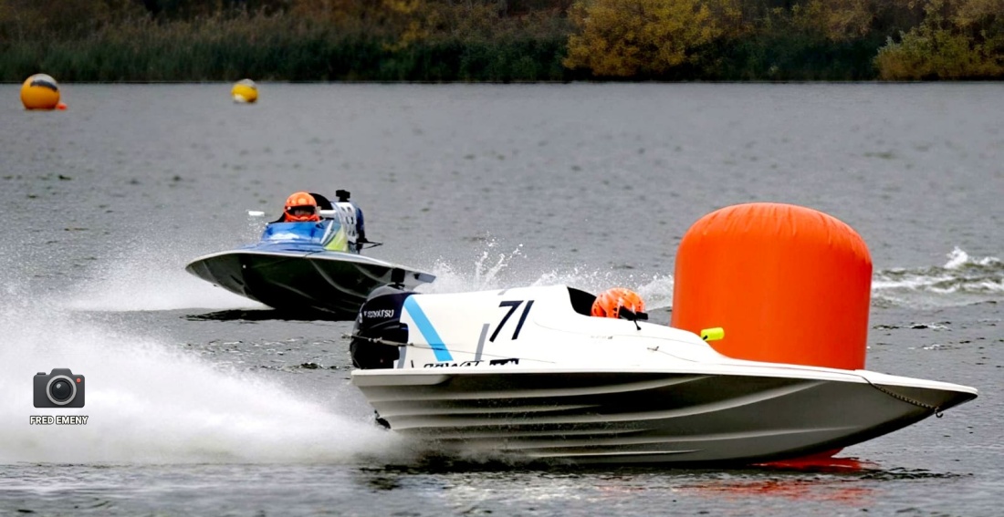 Zachary Jelf claimed pole position and won Saturday's opening heat