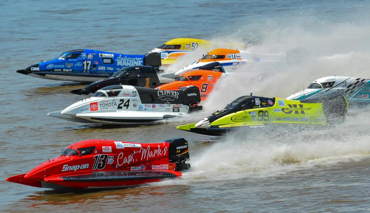 IHRA acquires American F1 tunnel boat series with $500k prize fund. Tim Seebold joins expanded powerboat portfolio.
