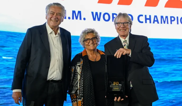 Steve Michael Celebrates 30 Years as F1H2O's Voice