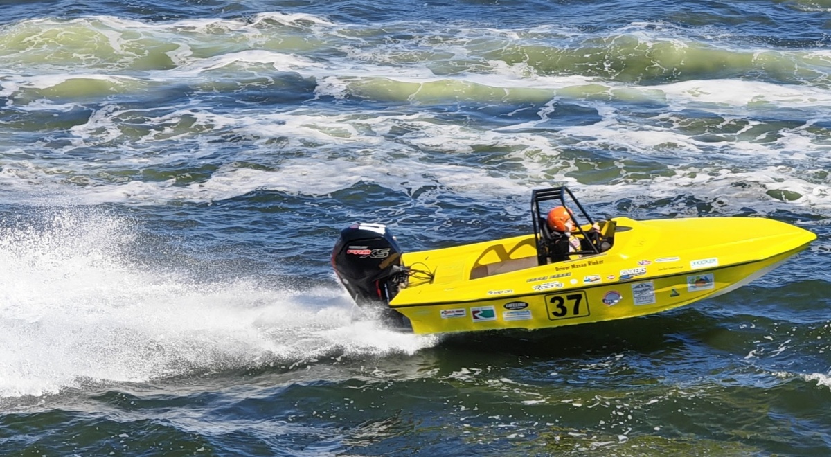 Tri-Hull: Mason Rinker Takes the Honours