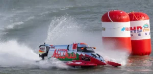 Erik Stark racing for Team Abu Dhabi in F1H2O 2025