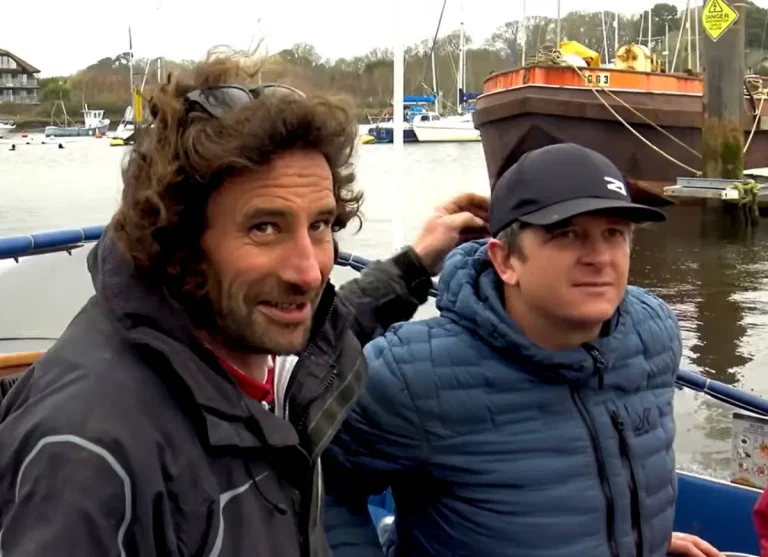 Peter Bonham Christie and Bligh Julius, Apache 555 offshore powerboat team