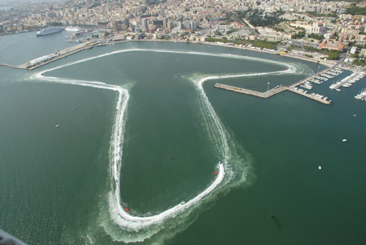 Vista aerea del circuito F1H2O di Cagliari, Golfo degli Angeli