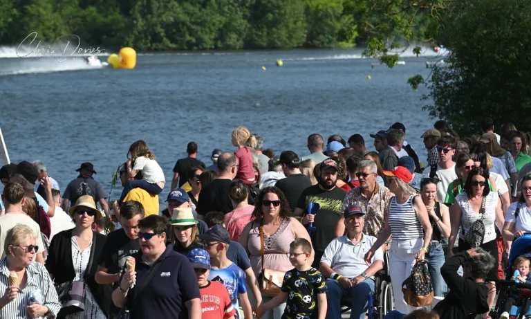 Crowds line the banks of the River Seine at Poses during Race 1 of the 24 Heures Motonautiques de Normandie 2026