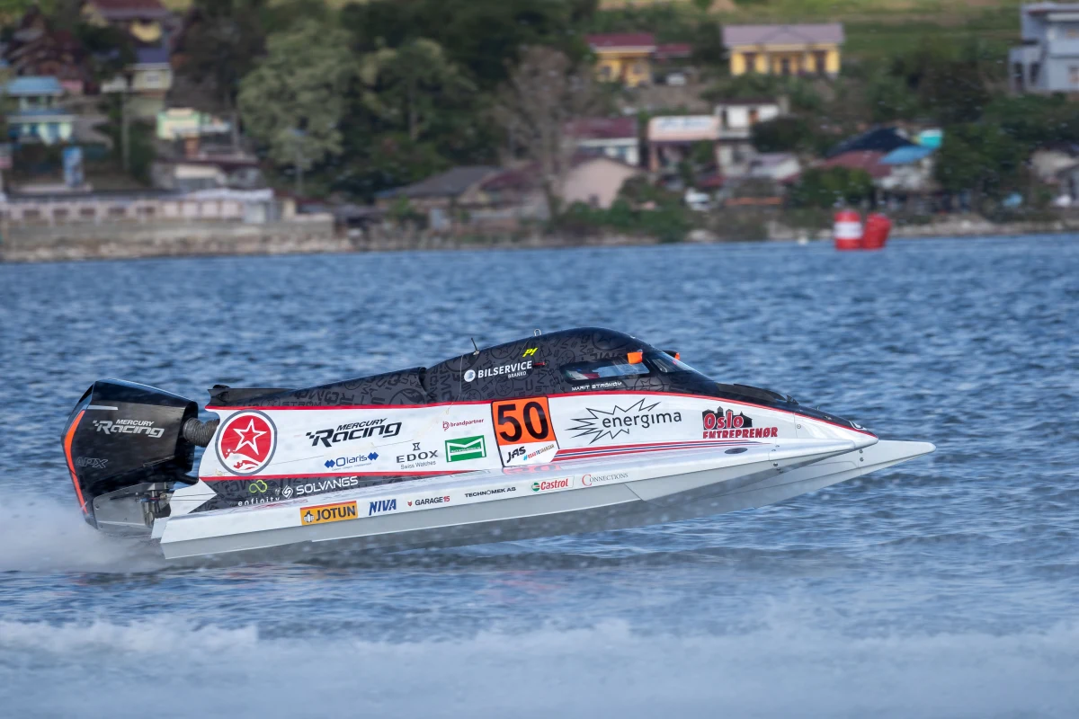 Marit Stromoy boat number 50 DAC hull F1H2O World Championship - the same boat now raced by Tobias Munthe-Kaas in UIM F2 2026