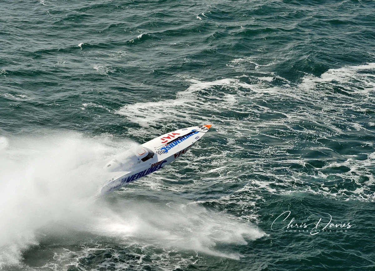 Drew Langdon in Silverline Fountain hull during Cowes Torquay Cowes