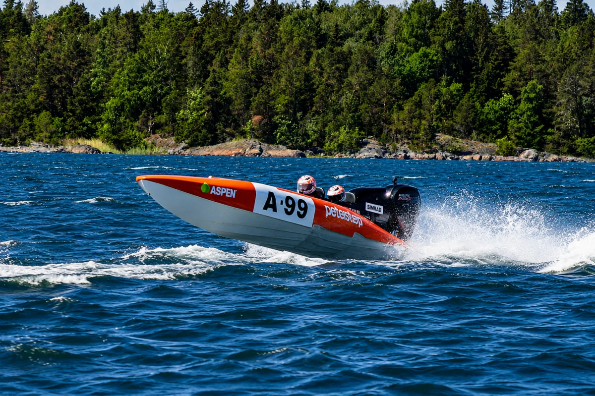 Marco Witt and Mattias Coleman in the A-99 PV boat at Vårracet ÖRK, Öregrund, 2026