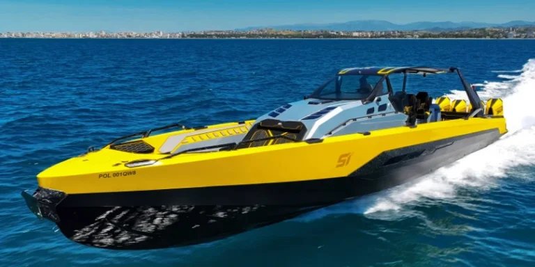 Koshi 51 carbon fibre performance boat running at speed