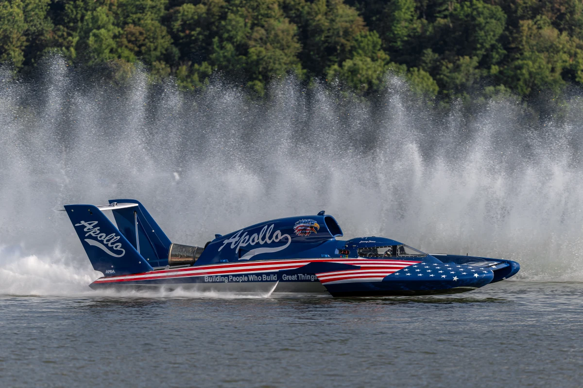 The U-27 Miss Apollo hydroplane at speed on the Ohio River at Madison