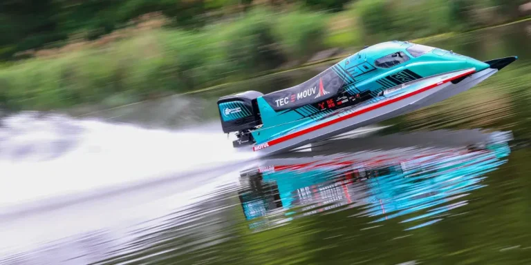 TechnoMAP PePHyT electric hydroplane at speed on the Canal de Caen during the UIM record attempt, May 28 2026