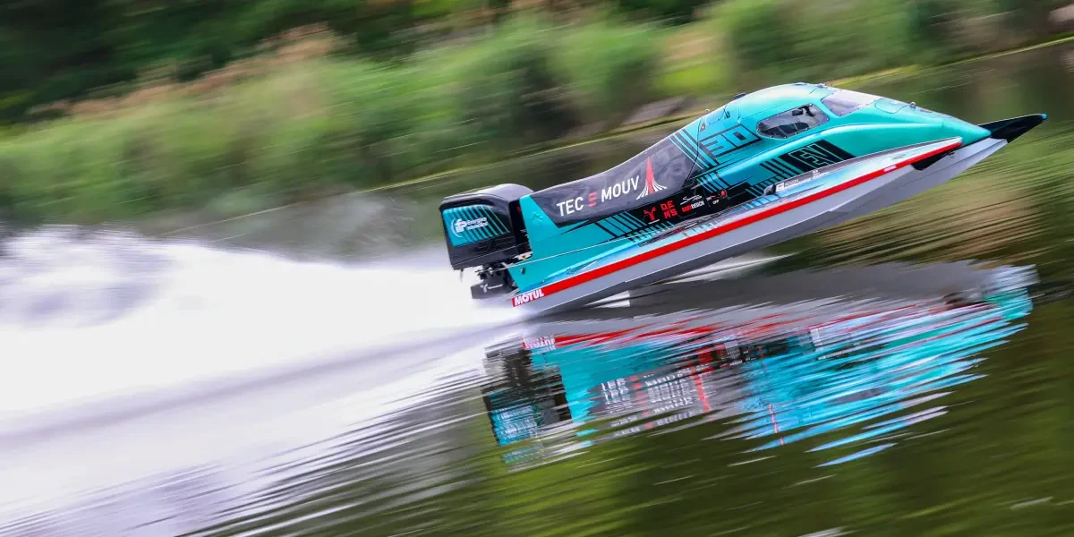 TechnoMAP PePHyT electric hydroplane at speed on the Canal de Caen during the UIM record attempt, May 28 2026