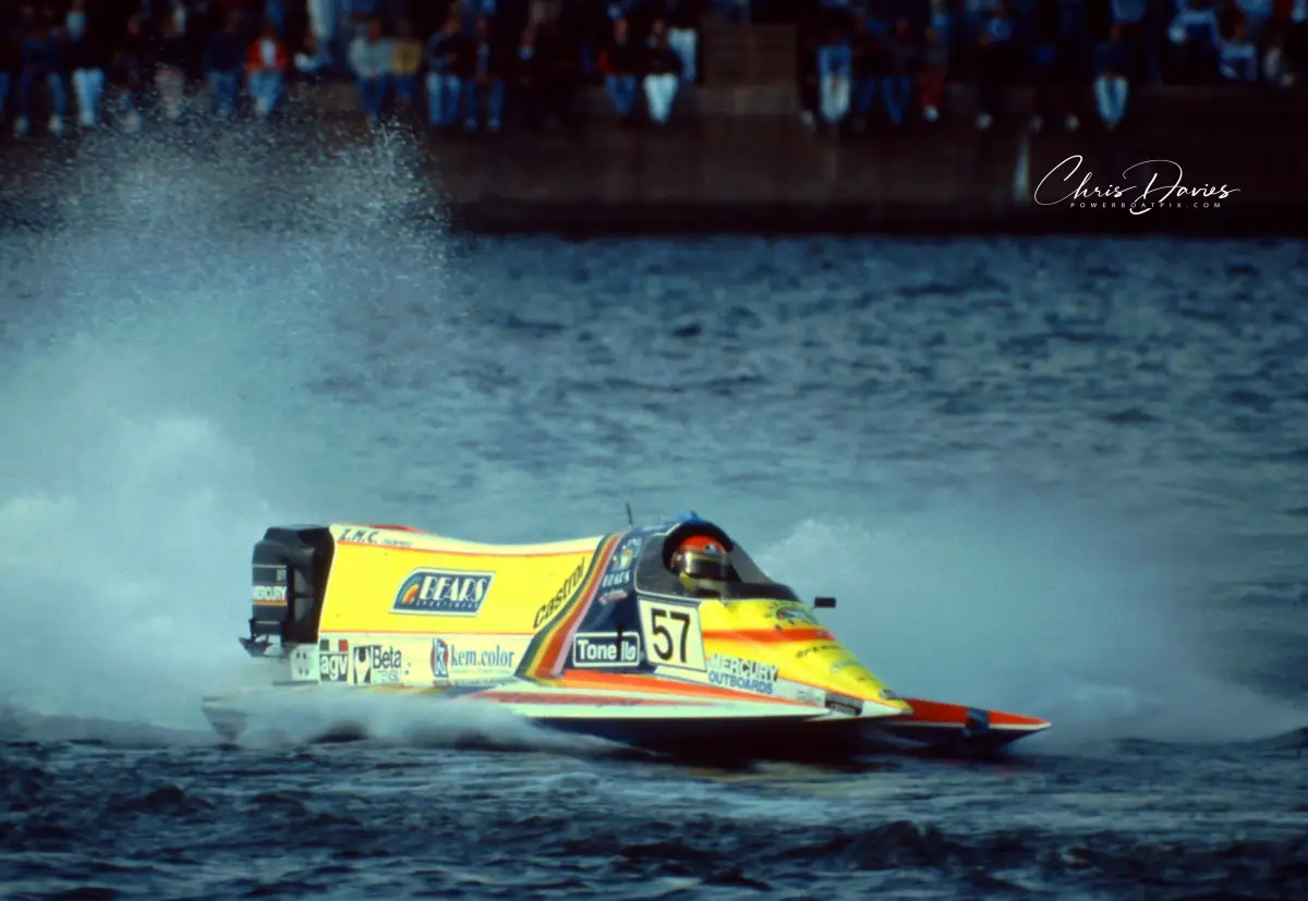 Fabrizio Bocca's Rainbow Team Formula 1 boat, number 57, at full speed in Stockholm, 1992
