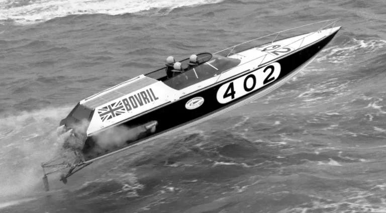 Hot Bovril offshore powerboat racing in 1970