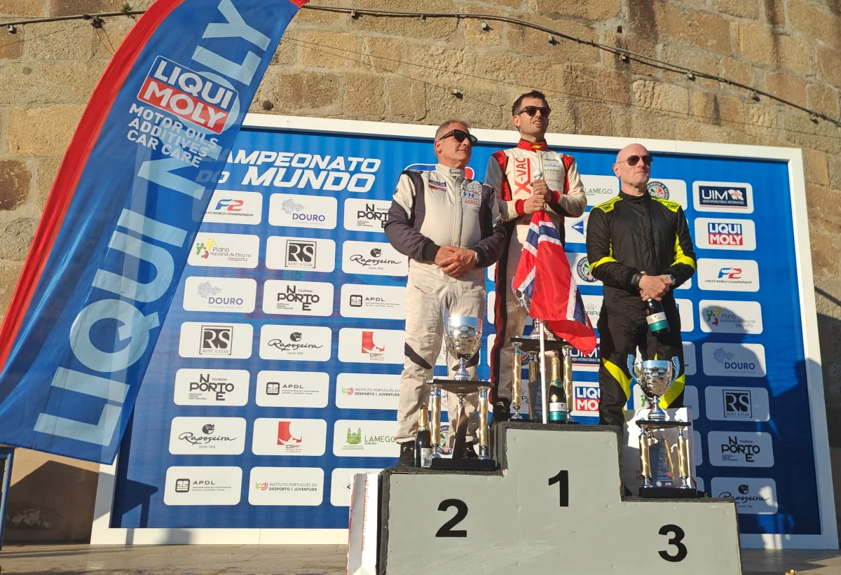 Podium ceremony at the Grand Prix of Peso da Régua, UIM F2 World Championship, with Tobias Munthe-Kaas, Ian Blacker and Owen Jelf