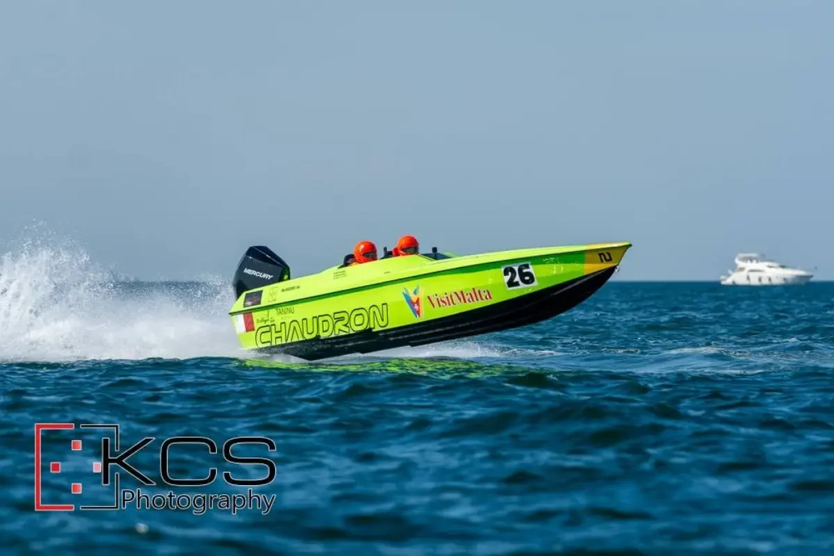 Poseidon Racing boat 26, driven by Owen Cassar, at speed off Cervia