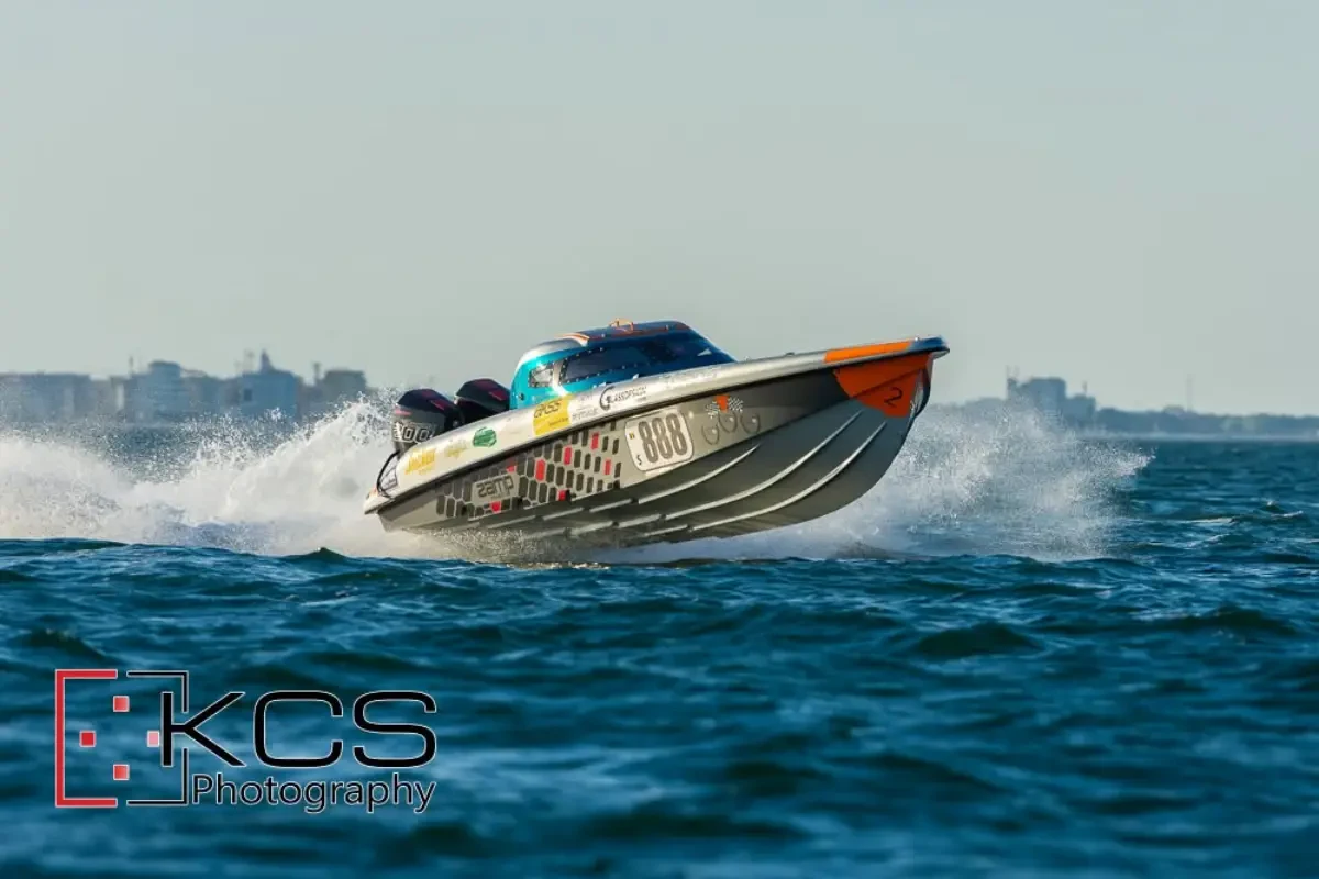 Silver Racing boat 888, driven by Alain Coppens, at speed off Cervia