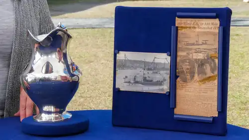 1911 Gorham silver presentation trophy for the motor boat Snapshot III, appraised on Antiques Roadshow