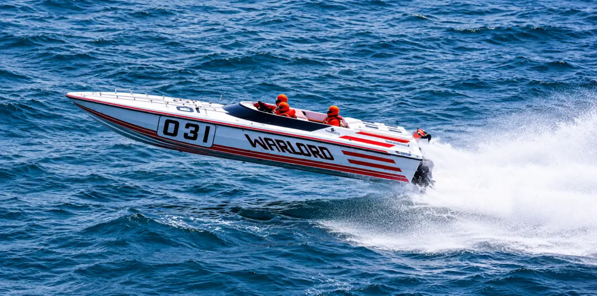 Warlord, a 31ft Phantom offshore race boat, running at speed