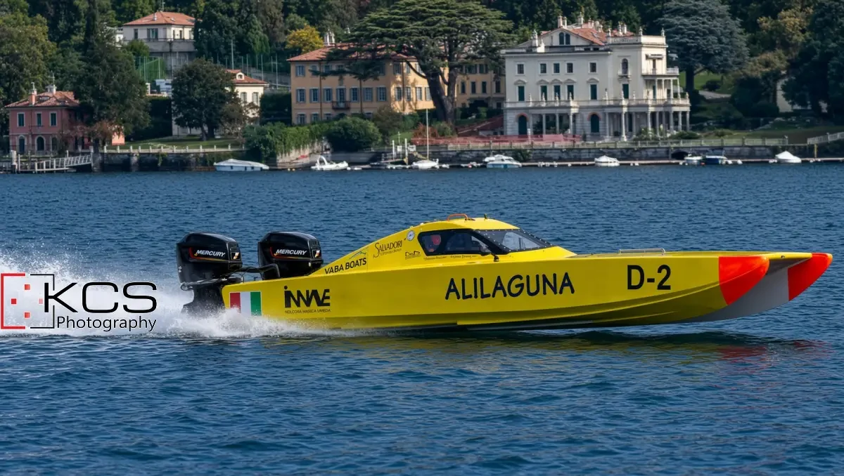 D2 Alilaguna, the yellow boat of Diego Cardazzo and Gianluca Coltro, racing on Lake Como