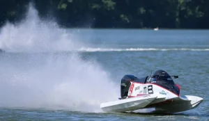 Tobias Munthe-Kaas racing in the UIM F2 World Championship